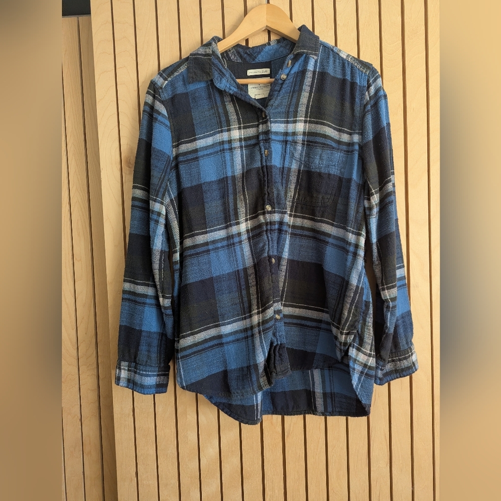 American Eagle Outfitters Soft Plaid Shirt L